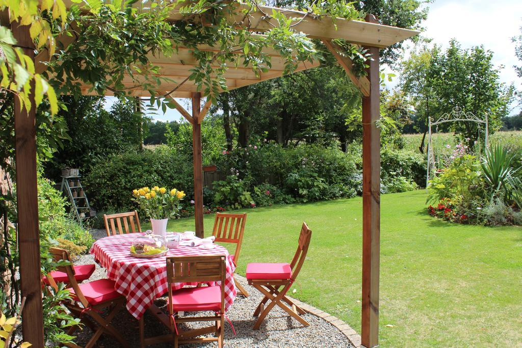 Le Domaine De L'Arche Bed & Breakfast Plouasne Dış mekan fotoğraf